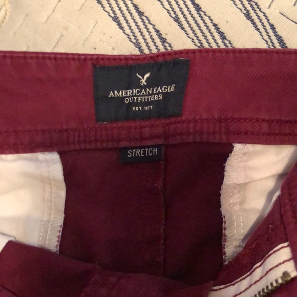 Burgundy AE shorts - Picture 2 of 4
